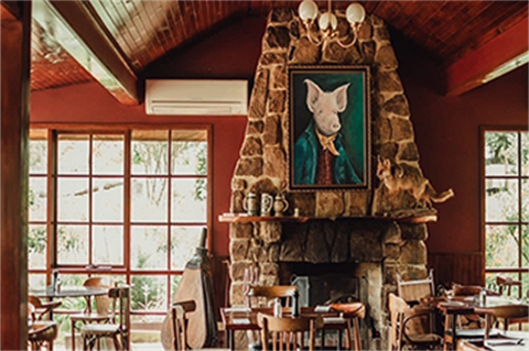 10. Pig and Whistle Restaurant image.png